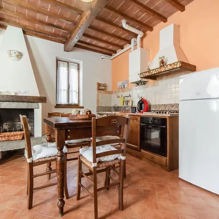 Pleasant Holiday In Torgiano Near Wine Museum