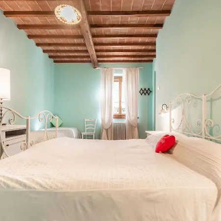 Pleasant Holiday In Torgiano Near Wine Museum Hébergement de vacances *